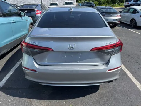 More photos of 2022 Honda Civic Sedan Sport at Jay Wolfe Honda, MO