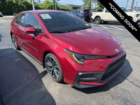 Red 2022 Toyota Corolla SE for sale in Kansas City, MO