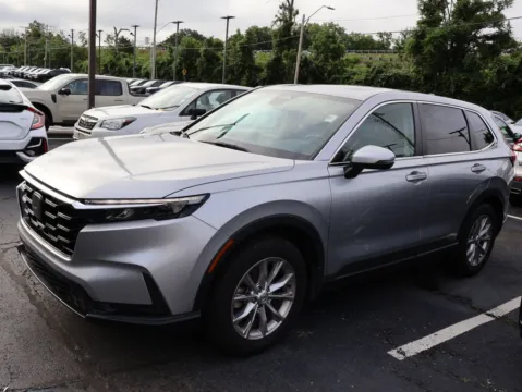 More photos of 2023 Honda CR-V EX-L at Jay Wolfe Honda, MO