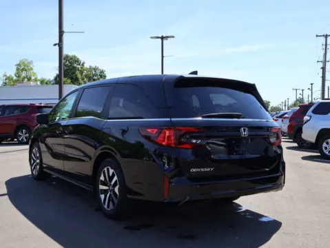 More photos of 2025 Honda Odyssey EX-L at Jay Wolfe Honda, MO