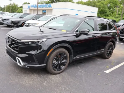 More photos of 2023 Honda CR-V Hybrid Sport Touring at Jay Wolfe Honda, MO