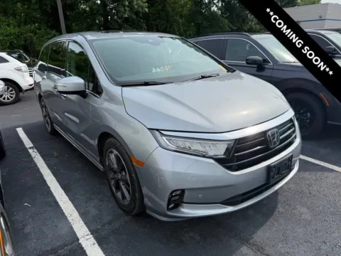 Silver 2024 Honda Odyssey Elite for sale in Kansas City, MO