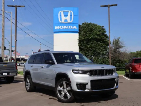 Silver 2021 Jeep Grand Cherokee L Limited for sale in Kansas City, MO
