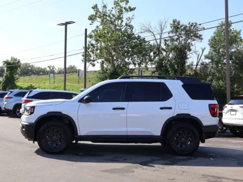 More photos of 2026 Honda Passport TrailSport Elite Blackout at Jay Wolfe Honda, MO
