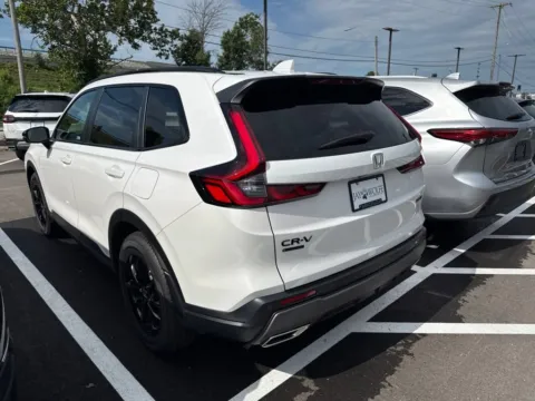 More photos of 2026 Honda CR-V Hybrid Sport-L at Jay Wolfe Honda, MO