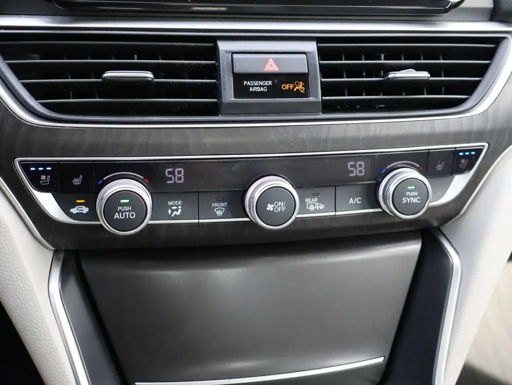 2020 Honda Accord Hybrid Touring - Photo 22