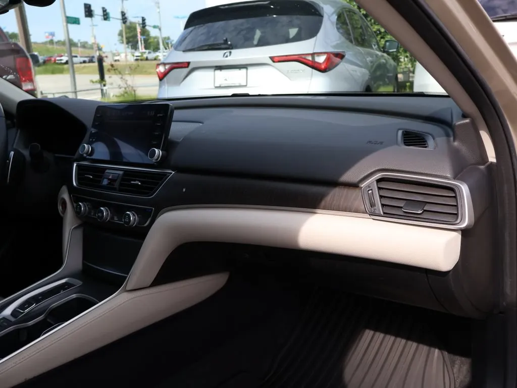 2020 Honda Accord Hybrid Touring - Photo 9