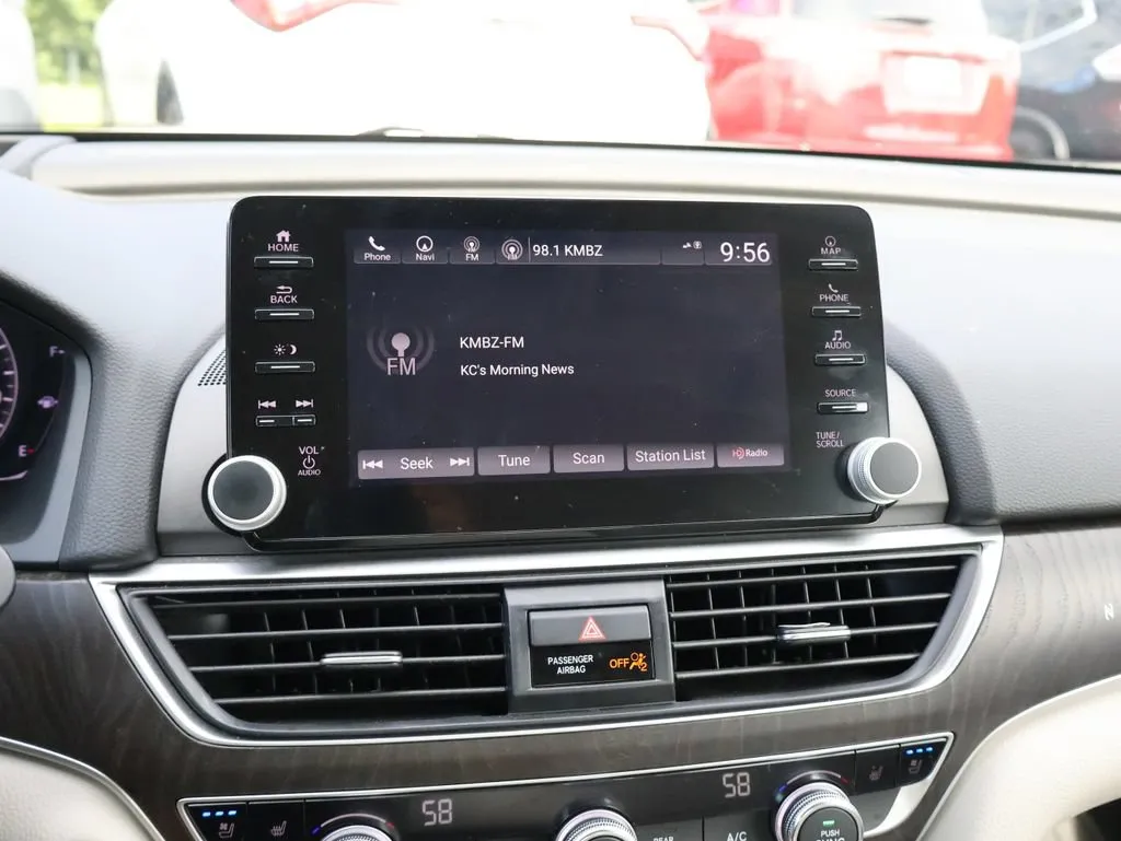 2020 Honda Accord Hybrid Touring - Photo 20