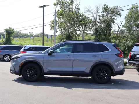 More photos of 2024 Honda CR-V Hybrid Sport at Jay Wolfe Honda, MO