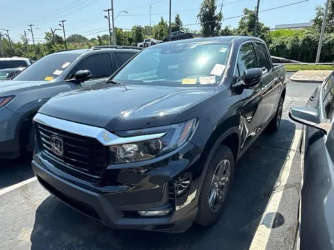 Photos of 2023 Honda Ridgeline RTL-E for sale in Kansas City, MO at Jay Wolfe Honda