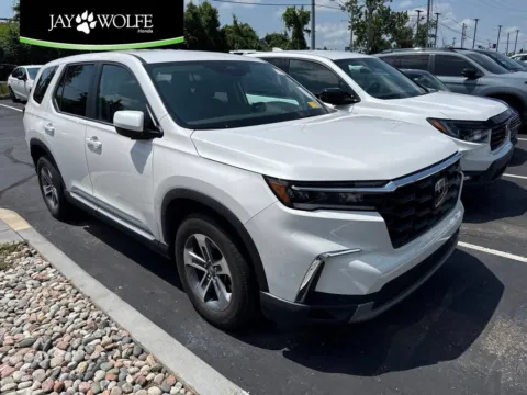 White 2023 Honda Pilot EX-L 7 Passenger for sale in Kansas City, MO