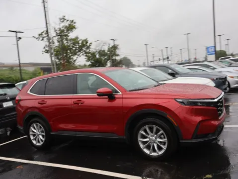 More photos of 2024 Honda CR-V EX-L at Jay Wolfe Honda, MO