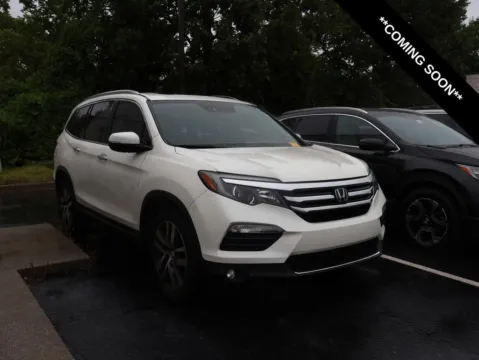 White 2017 Honda Pilot Elite for sale in Kansas City, MO