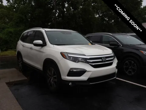 White 2017 Honda Pilot Elite for sale in Kansas City, MO