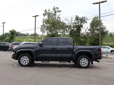 More photos of 2025 Toyota Tacoma SR5 at Jay Wolfe Honda, MO