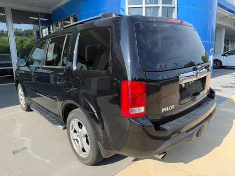 More photos of 2015 Honda Pilot EX-L at Jay Wolfe Honda, MO