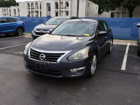 Another view of 2013 Nissan Altima 3.5 S for sale in Kansas City, MO at Jay Wolfe Honda