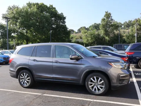 More photos of 2019 Honda Pilot EX-L w/Navi & RES at Jay Wolfe Honda, MO