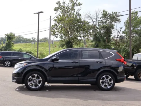 More photos of 2018 Honda CR-V EX-L at Jay Wolfe Honda, MO