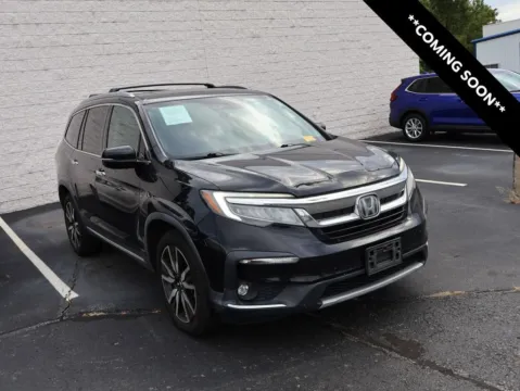 Black 2019 Honda Pilot Touring 8-Passenger for sale in Kansas City, MO