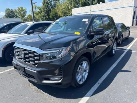 Another view of 2025 Honda Passport EX-L for sale in Kansas City, MO at Jay Wolfe Honda