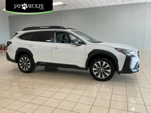 White 2024 Subaru Outback Limited for sale in Kansas City, MO