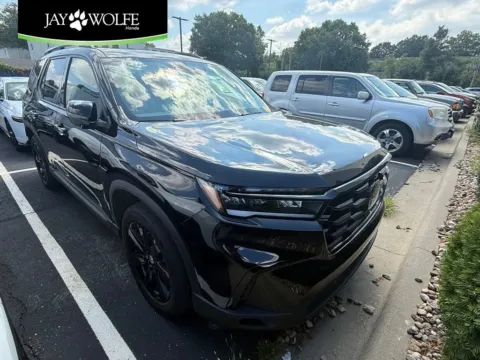 Black 2025 Honda Pilot Black Edition for sale in Kansas City, MO