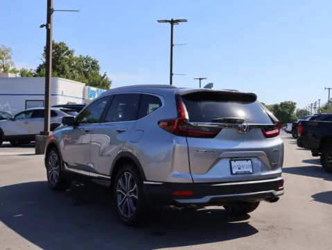 More photos of 2022 Honda CR-V Touring at Jay Wolfe Honda, MO