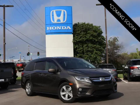 Beige 2018 Honda Odyssey EX-L for sale in Kansas City, MO