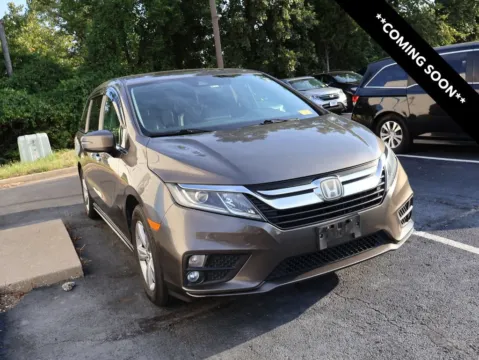 Beige 2018 Honda Odyssey EX-L for sale in Kansas City, MO