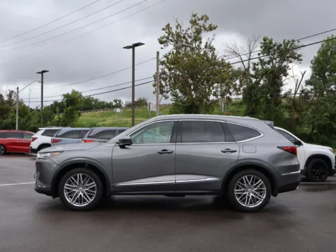 More photos of 2023 Acura MDX w/Advance Package at Jay Wolfe Honda, MO