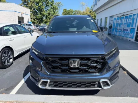 Photos of 2026 Honda CR-V Hybrid Sport Touring for sale in Kansas City, MO at Jay Wolfe Honda