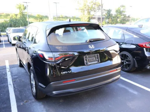 More photos of 2024 Honda HR-V LX at Jay Wolfe Honda, MO
