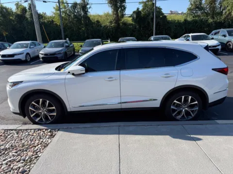 More photos of 2024 Acura MDX w/Technology Package at Jay Wolfe Honda, MO