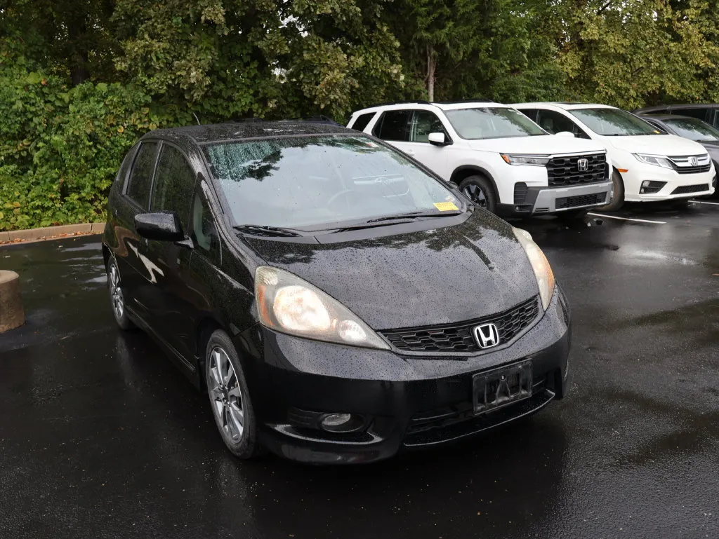 Black 2013 Honda Fit Sport for sale in Kansas City, MO
