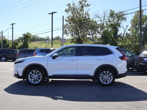 More photos of 2024 Honda CR-V EX at Jay Wolfe Honda, MO