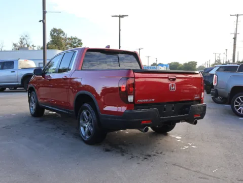 More photos of 2023 Honda Ridgeline RTL at Jay Wolfe Honda, MO
