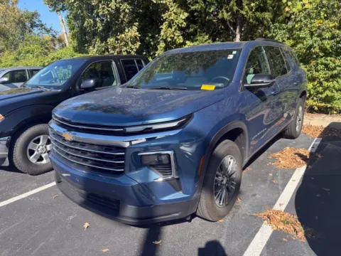 Another view of 2025 Chevrolet Traverse FWD LT for sale in Kansas City, MO at Jay Wolfe Honda