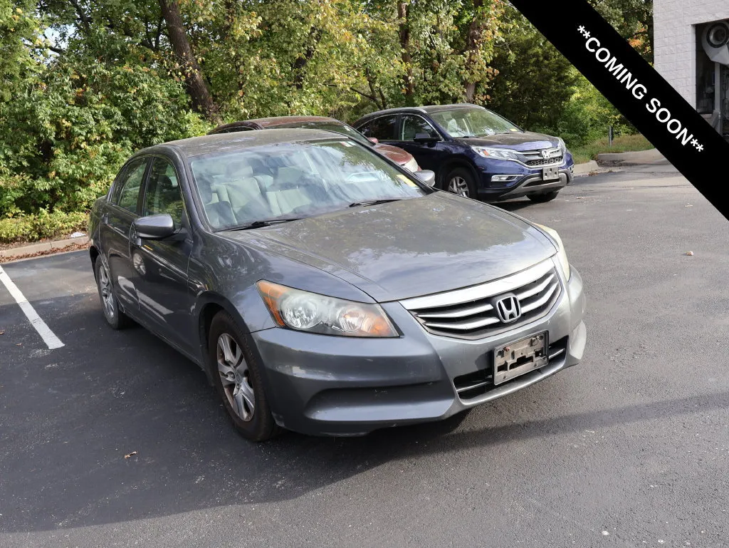 Gray 2012 Honda Accord Sdn LX Premium for sale in Kansas City, MO