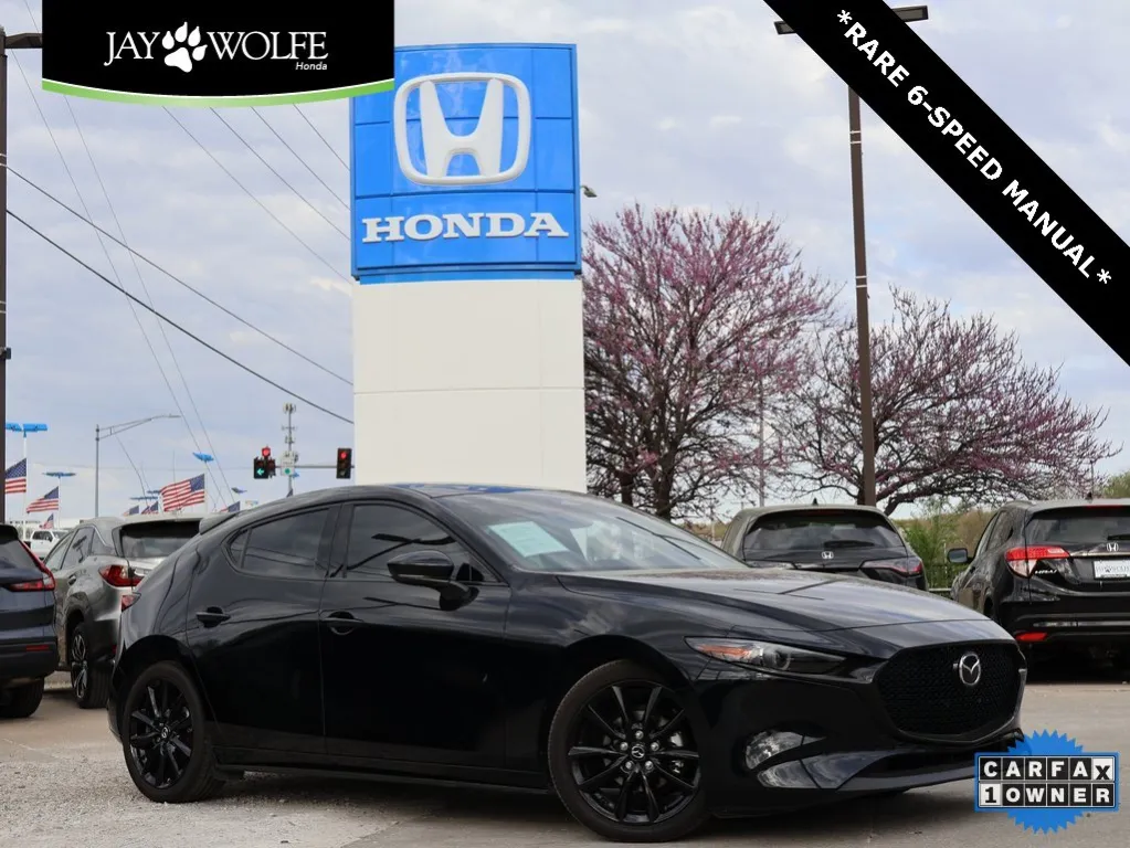 Used 2025 Mazda Mazda3 Hatchback 2.5 S Premium for sale in Kansas