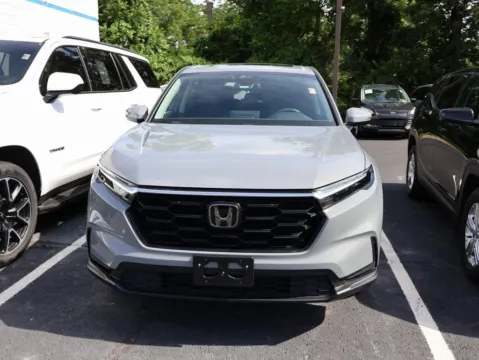 Photos of 2023 Honda CR-V EX for sale in Kansas City, MO at Jay Wolfe Honda