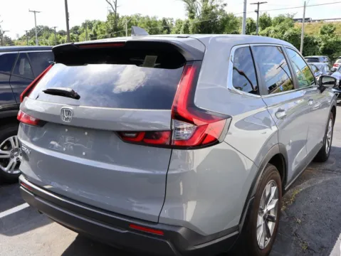 More photos of 2023 Honda CR-V EX at Jay Wolfe Honda, MO