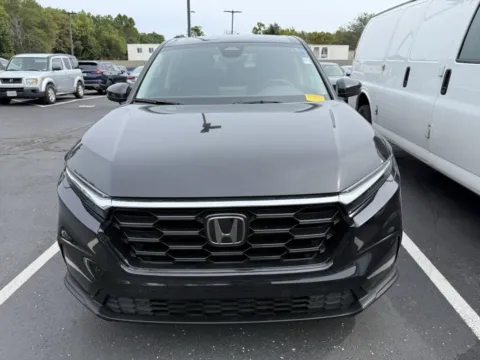 Photos of 2024 Honda CR-V EX-L for sale in Kansas City, MO at Jay Wolfe Honda