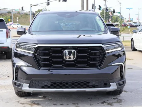 Photos of 2024 Honda Pilot Elite for sale in Kansas City, MO at Jay Wolfe Honda