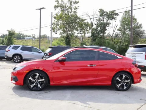 More photos of 2017 Honda Civic Coupe Touring at Jay Wolfe Honda, MO