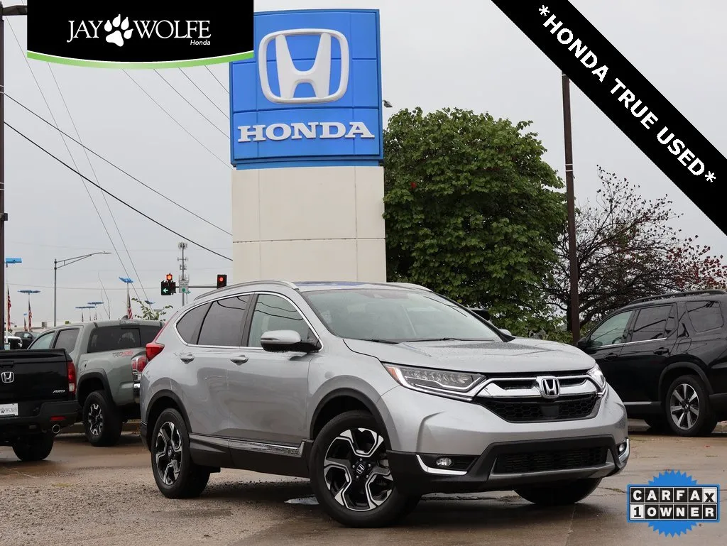 Silver 2018 Honda CR-V Touring for sale in Kansas City, MO