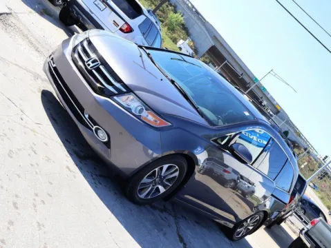 Another view of 2014 Honda Odyssey Touring for sale in Kansas City, MO at Jay Wolfe Honda