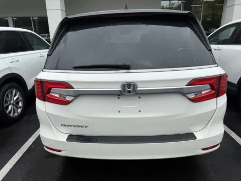 More photos of 2018 Honda Odyssey EX-L at Jay Wolfe Honda, MO