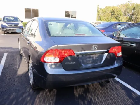 More photos of 2011 Honda Civic Sdn LX at Jay Wolfe Honda, MO