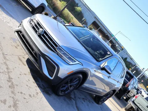 Another view of 2022 Volkswagen Tiguan SE for sale in Kansas City, MO at Jay Wolfe Honda